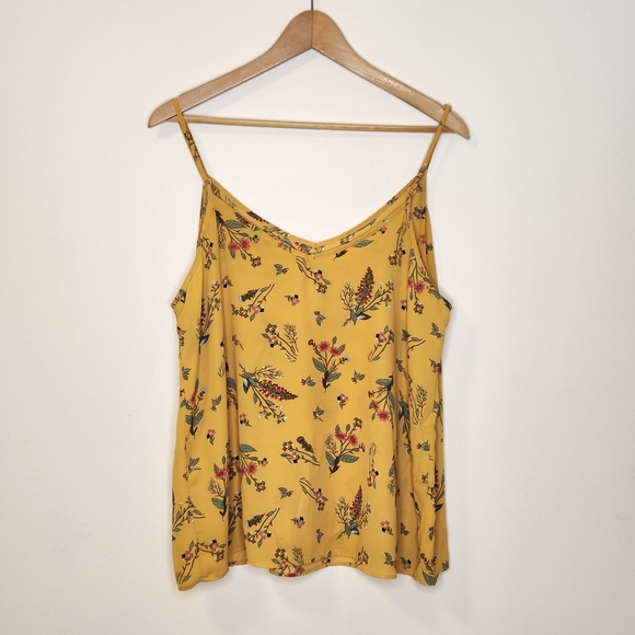 LADIES YELLOW FLOWER 🌻 Tank Top - Picture 2 of 5